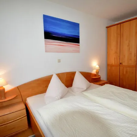 Haus Sanderling Wattlaeufer 公寓 于斯德